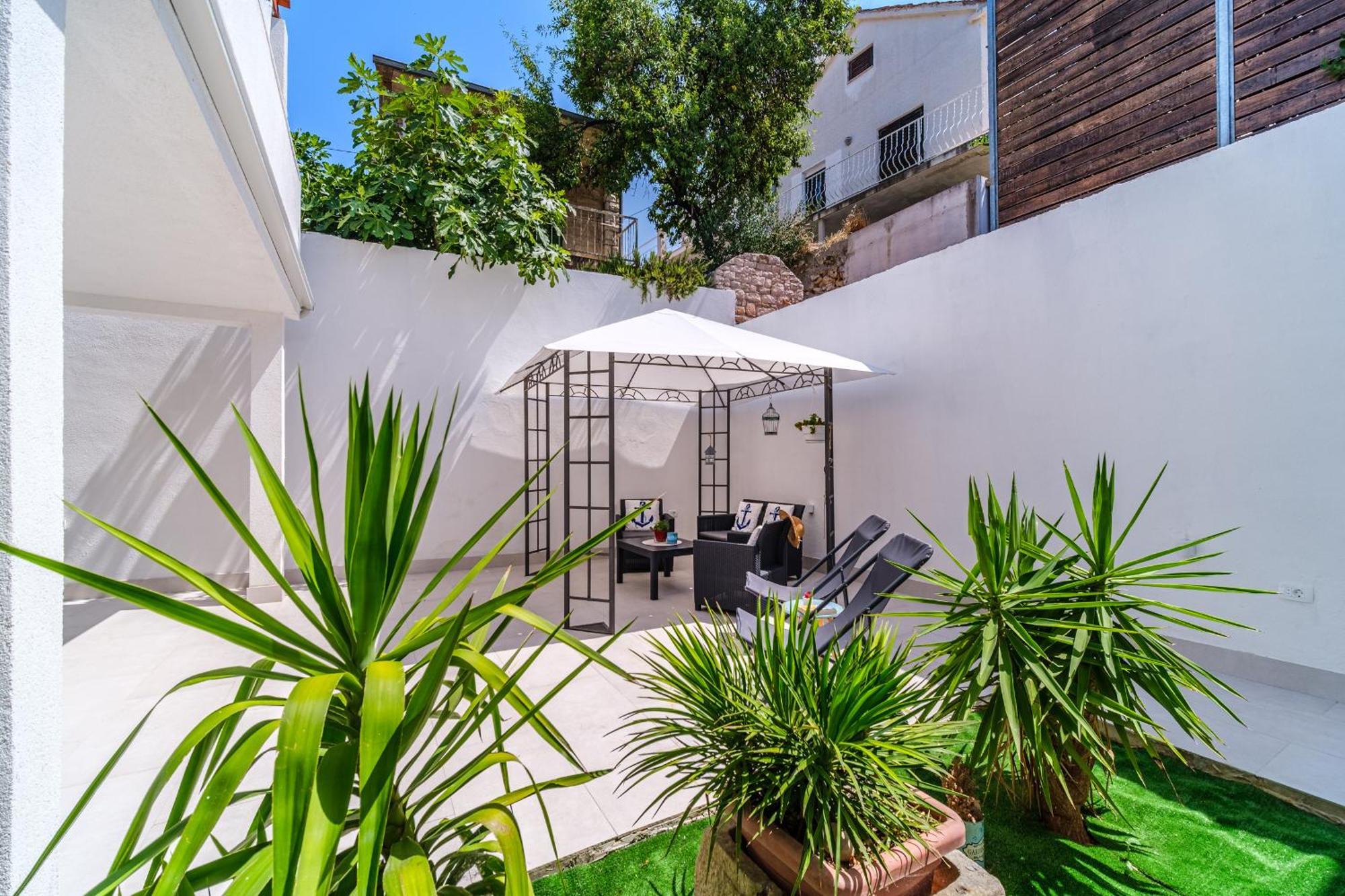 Rooms Anna Milna  Exterior photo